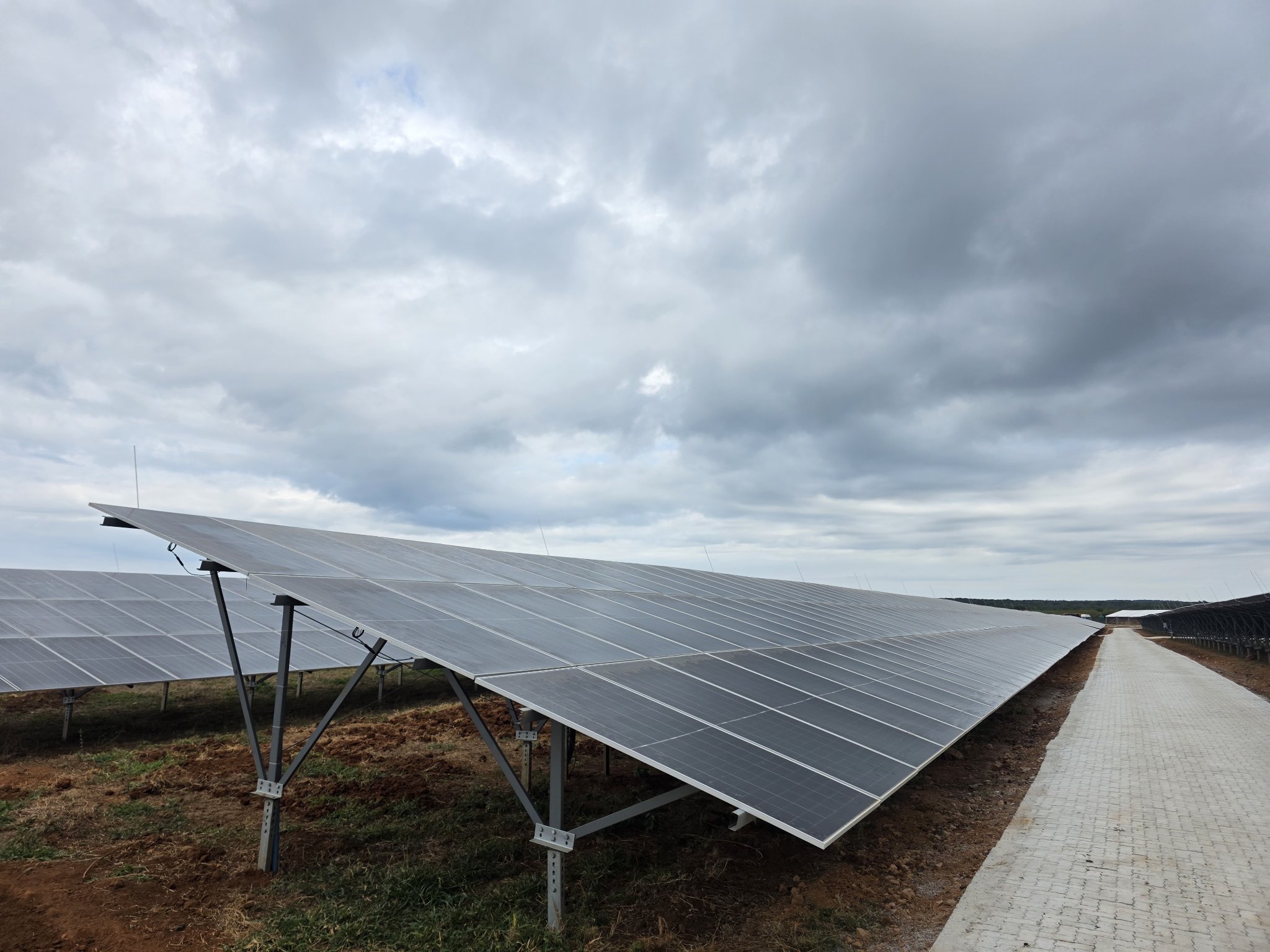 President Mnangagwa Set to Commission New 100MW Solar Power Project in Kwekwe