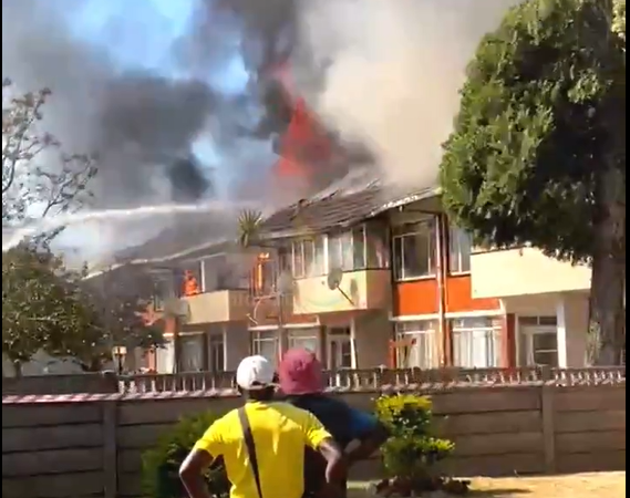JUST IN: Fire Guts UZ Flats in Avondale
