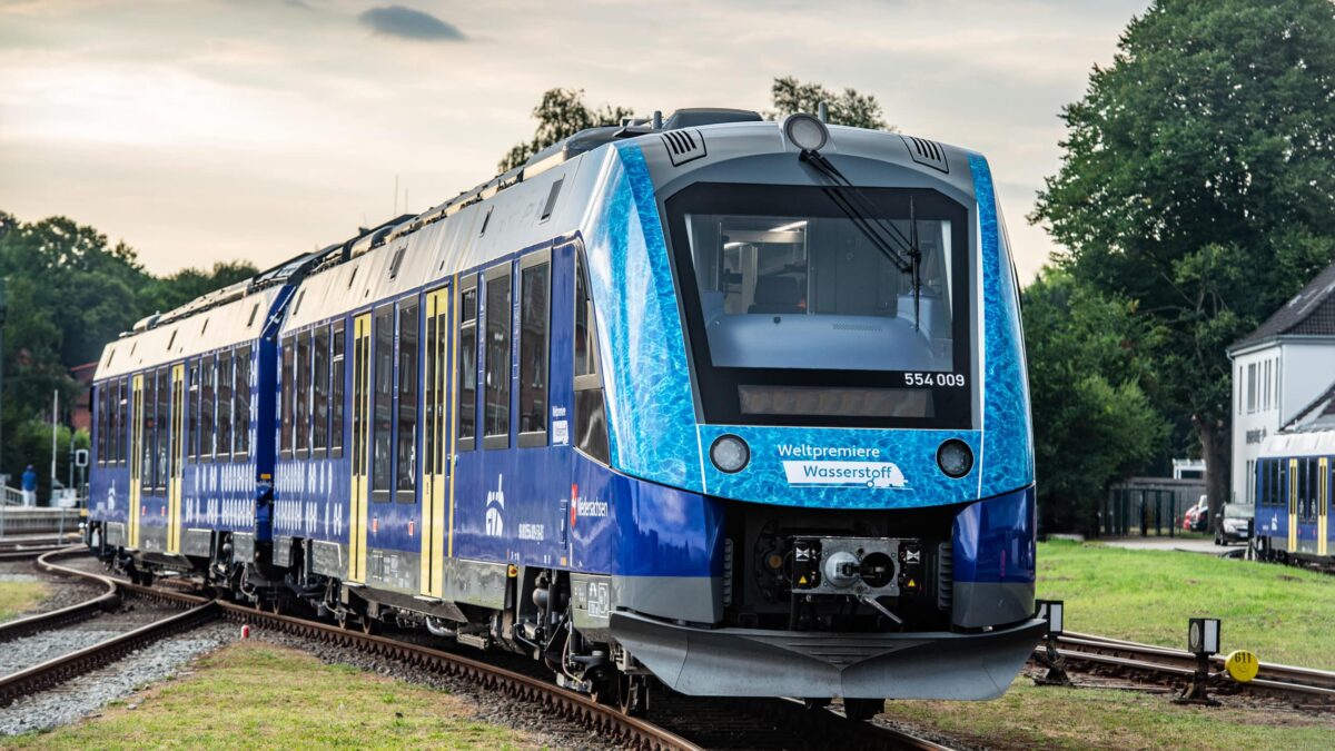 India-Africa Christian Chamber Commends India’s Hydrogen Train, Encourages Zimbabwe to Pursue Green Rail Solutions