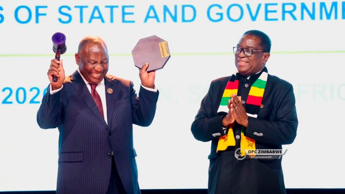 President Mnangagwa Hands Over SADC Chairmanship to Ramaphosa