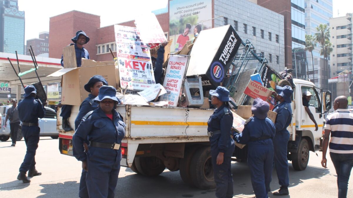 National Clean-Up Campaign Expands To Mutare, Chitungwiza